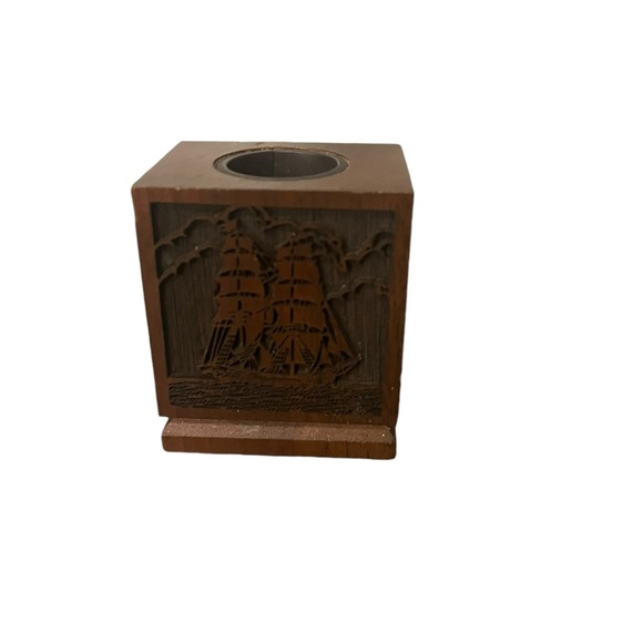 Vintage Lasercraft Walnut Wood Engraved Tall Ships Paper clip/Pen Holder Tray - Picture 3 of 15
